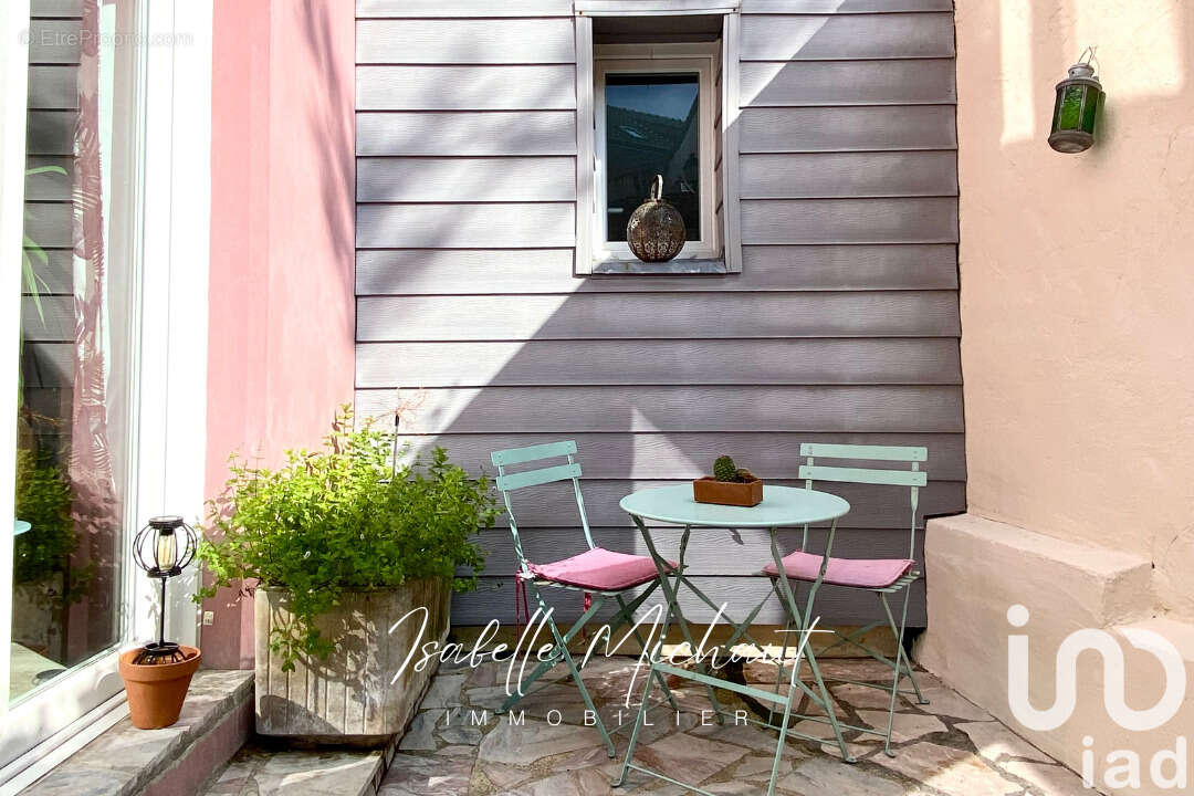 Photo 4 - Maison à CHANTELOUP-LES-VIGNES