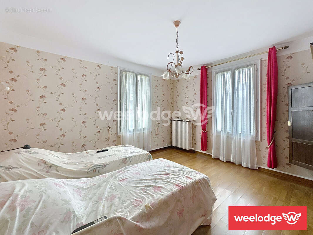 Maison à JOUY-LE-MOUTIER