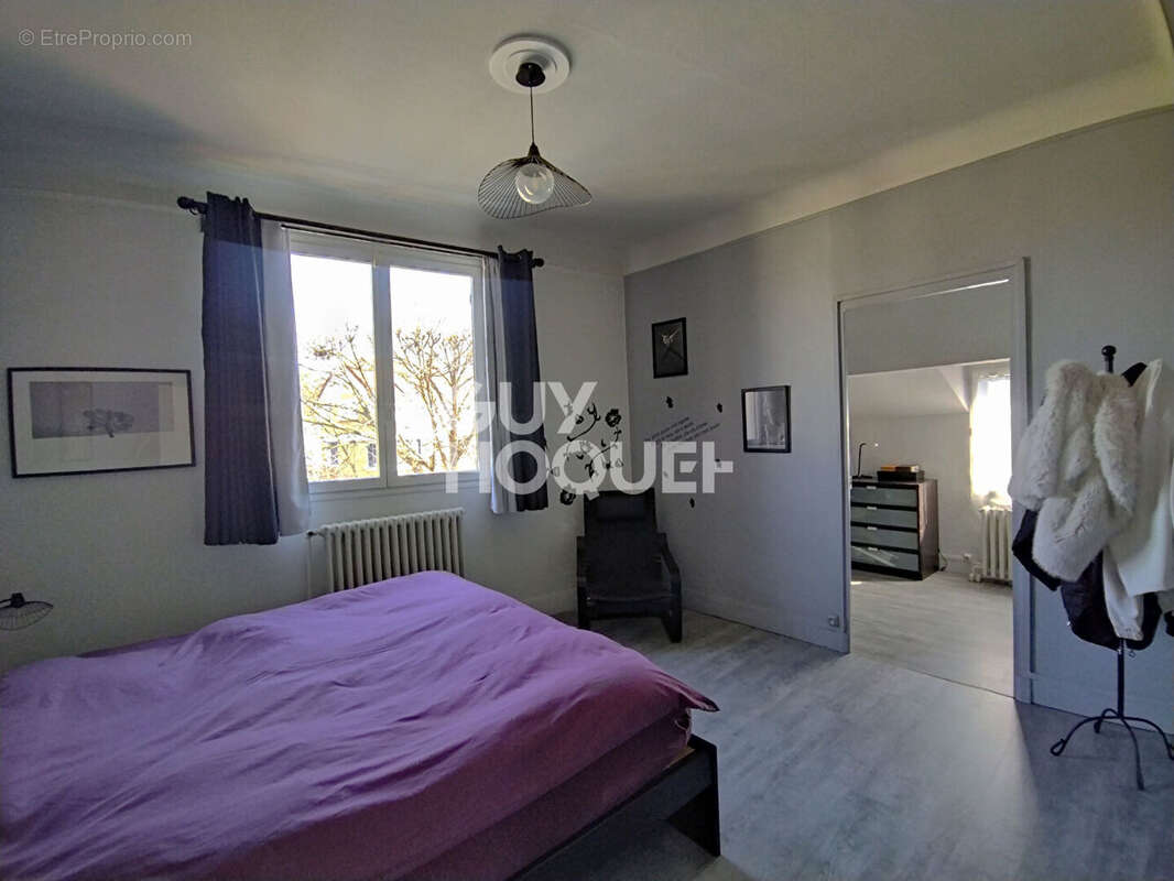 Maison à L'HAY-LES-ROSES