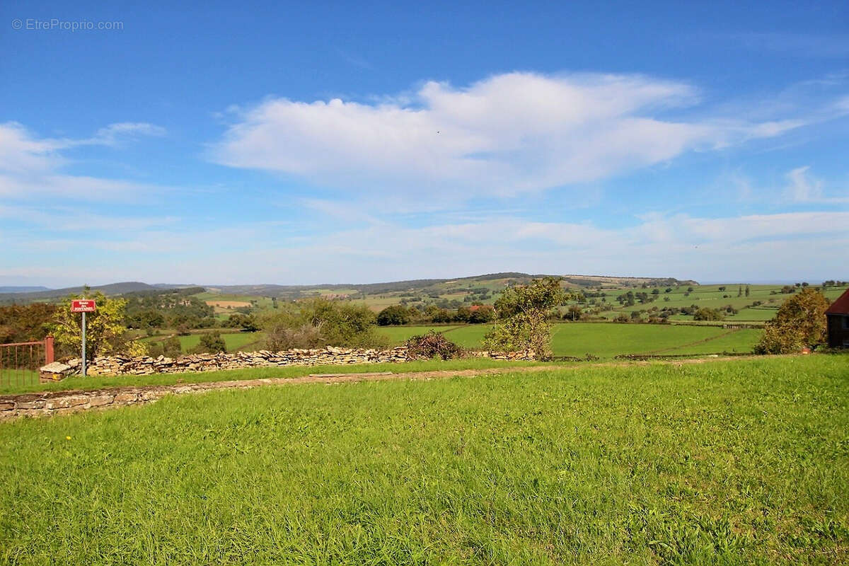 Maison à SAINT-MARTIN-DU-TARTRE