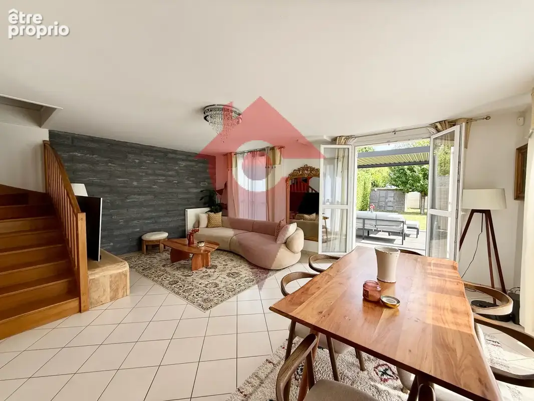 Maison familiale 4 chambres avec jardin et garage à Ecquevilly - photo 7