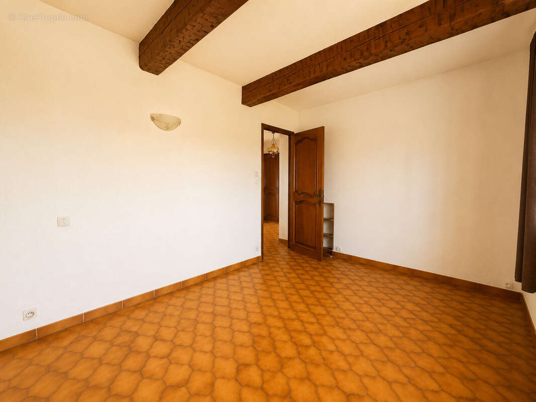Maison à SIX-FOURS-LES-PLAGES
