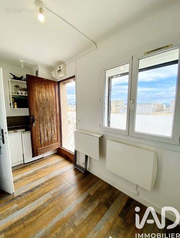 Photo 2 - Appartement à MARSEILLE-5E