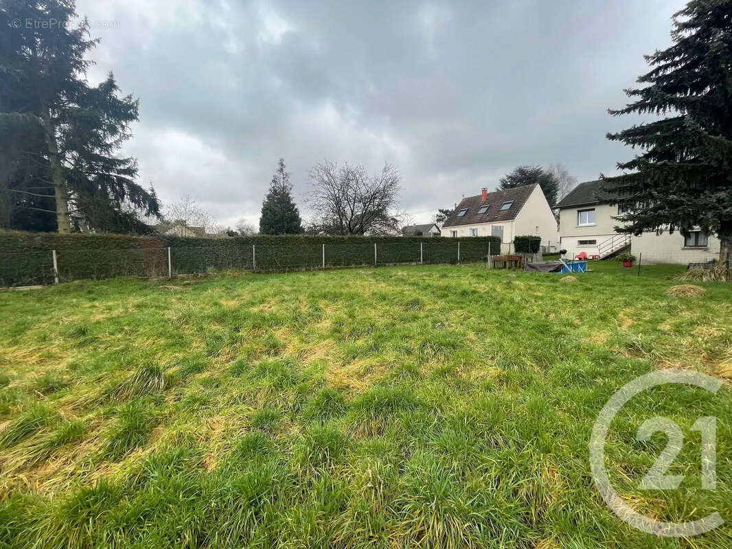 Terrain à SAINT-MARD