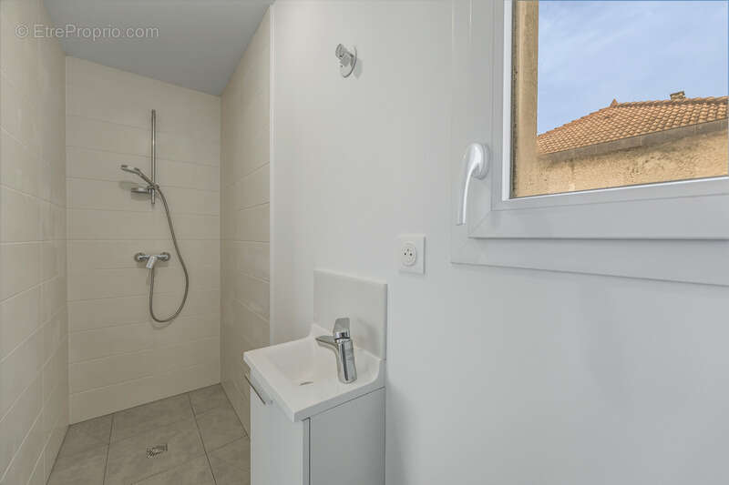 Maison à SAINT-GENIS-POUILLY