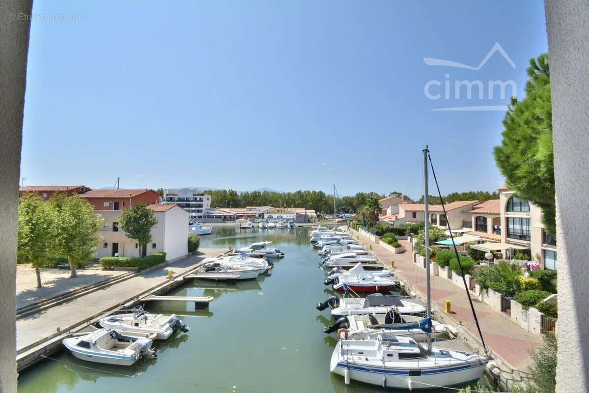 Vente - saint cyprien plage - en marina - bel appartement renove au 2eme et dernier etage - traversant  - 1 place de parking sec - photo 2