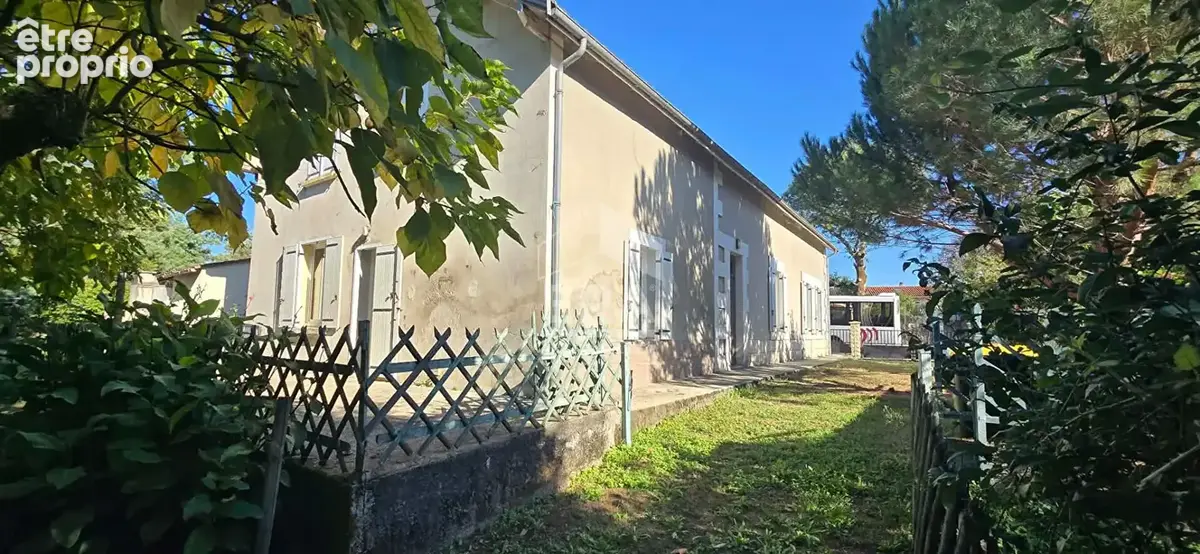 Maison à SAINT-LAURENT-DES-HOMMES