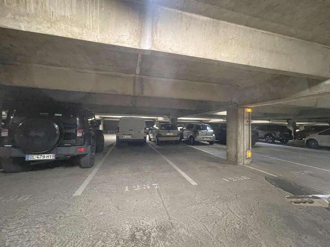 Photo 2 - Parking à MONTPELLIER