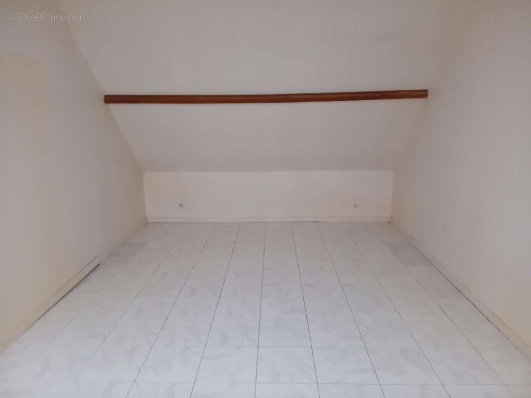 Maison à VANDRIMARE