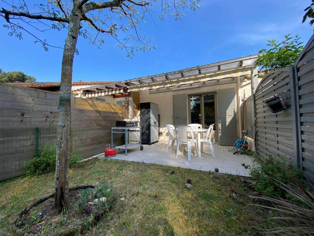 Maison à LES MATHES