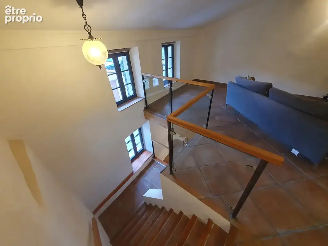 Maison du XVIIe siècle, entièrement rénovée, terrasse et grand jardin - photo 9