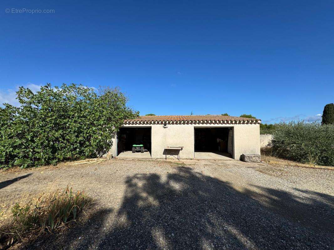 Propriété 179m² avec piscine - 23000m² de terrain - photo 28