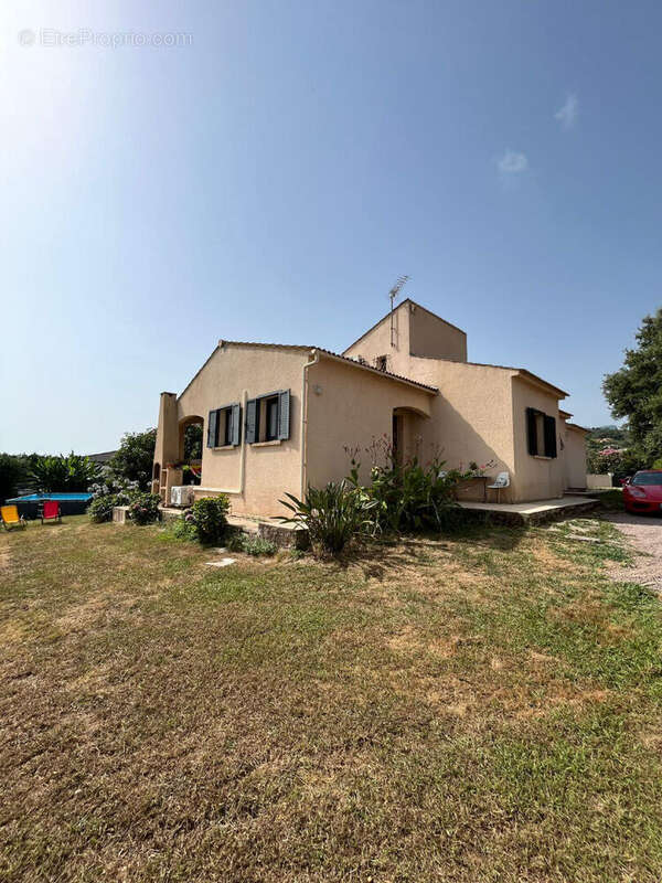 Maison Castellare Di Casinca 4 pièces 166 m2 avec terrain 1930 m2 - photo 4