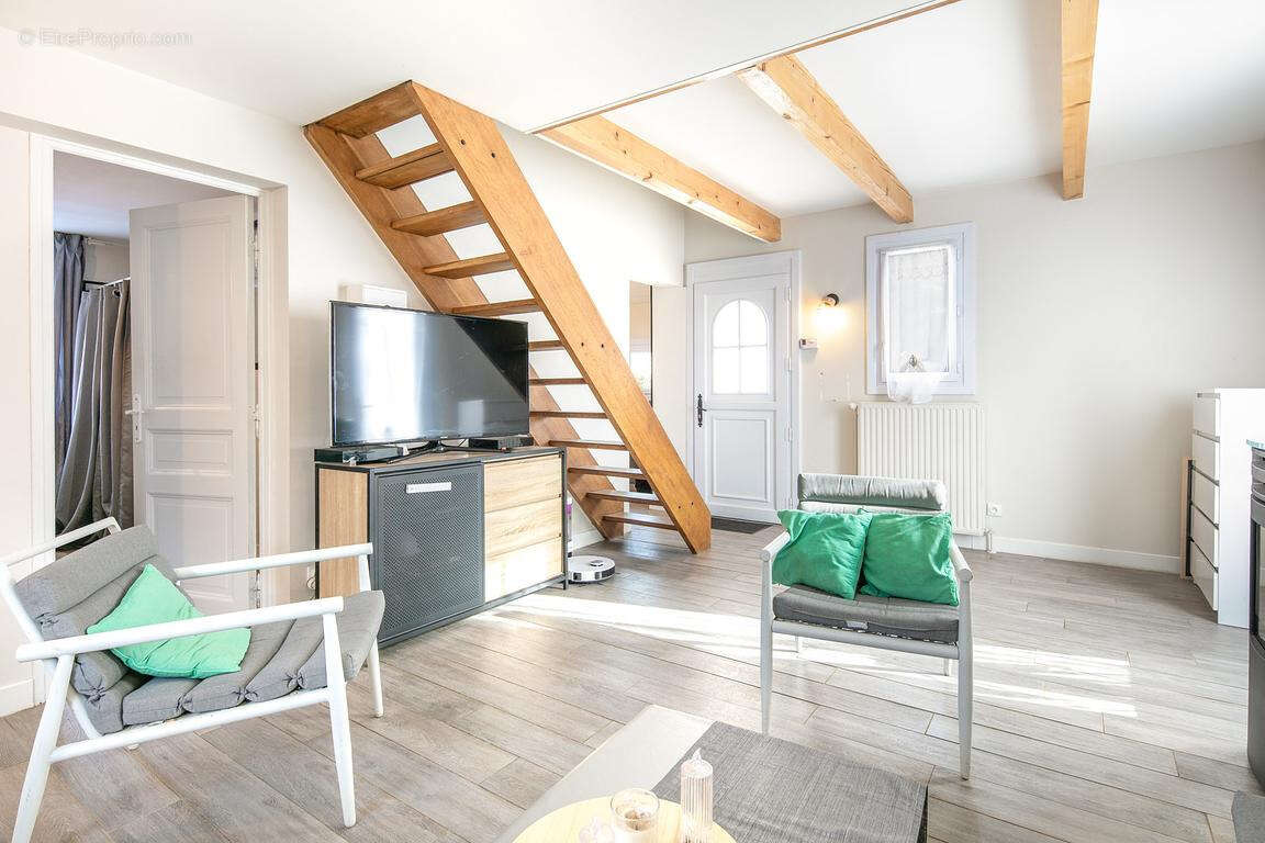 Maison à LA ROCHETTE