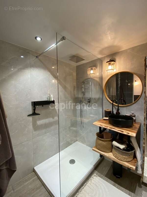 Maison à SAINT-QUENTIN-LA-POTERIE