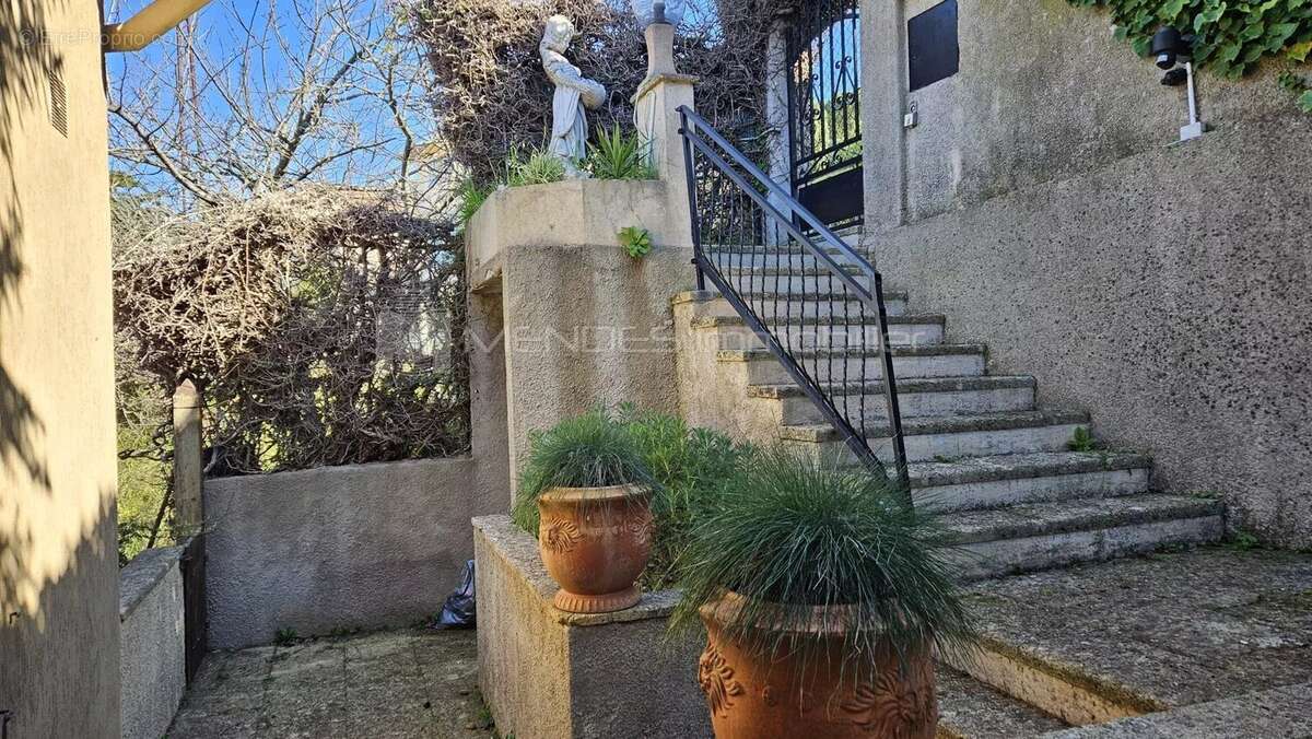 Villa proche du village de la turbie - photo 29