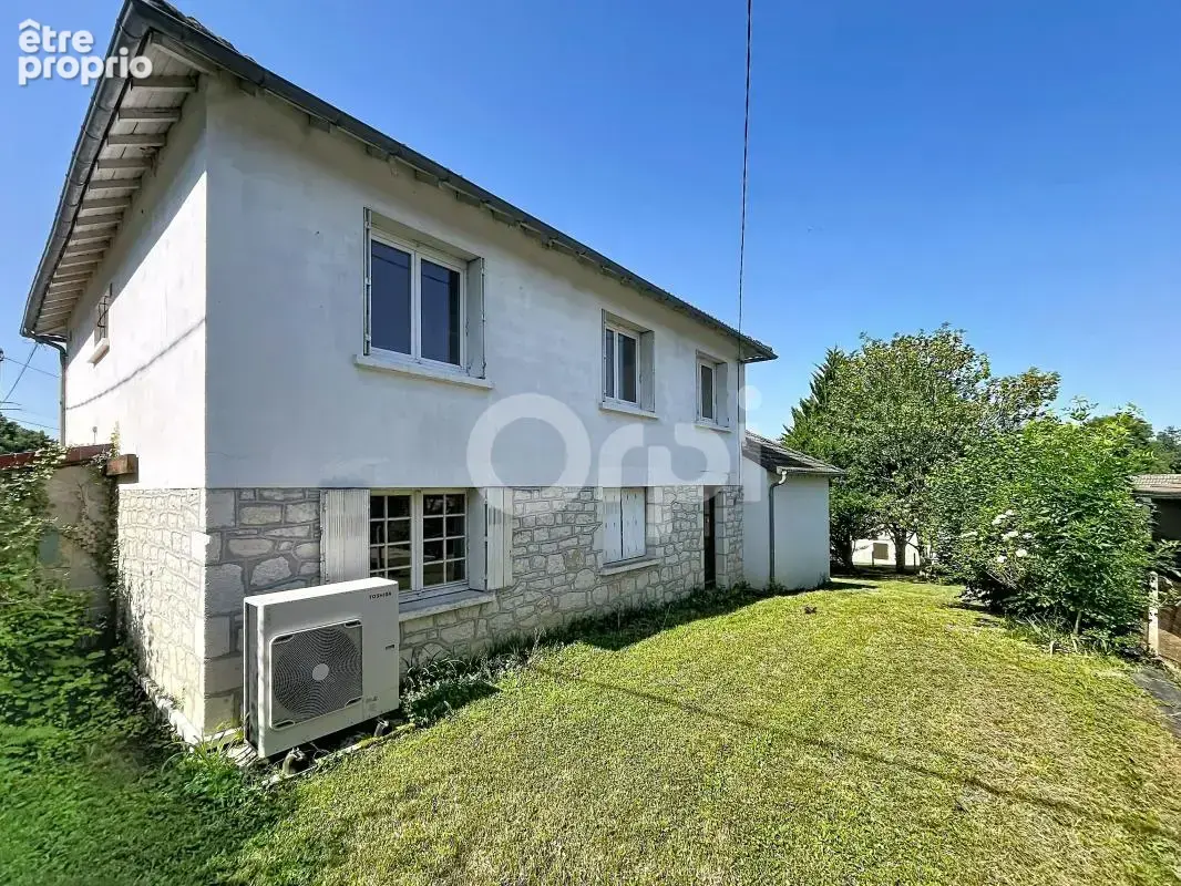 Maison À Vendre à Saint Pantaleon de Larche - photo 2