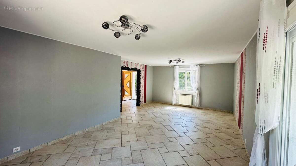 Maison à VAISON-LA-ROMAINE