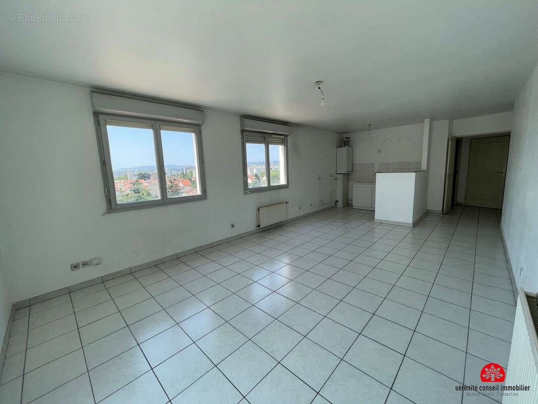 Appartement à LYON-8E