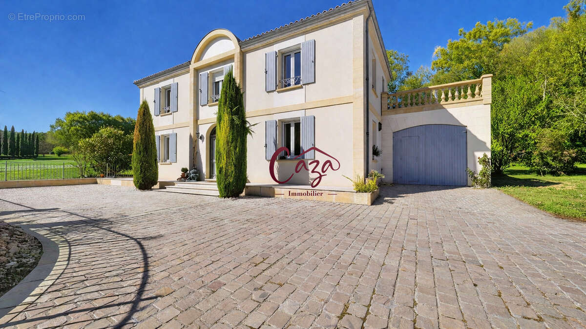 Maison à SALLEBOEUF