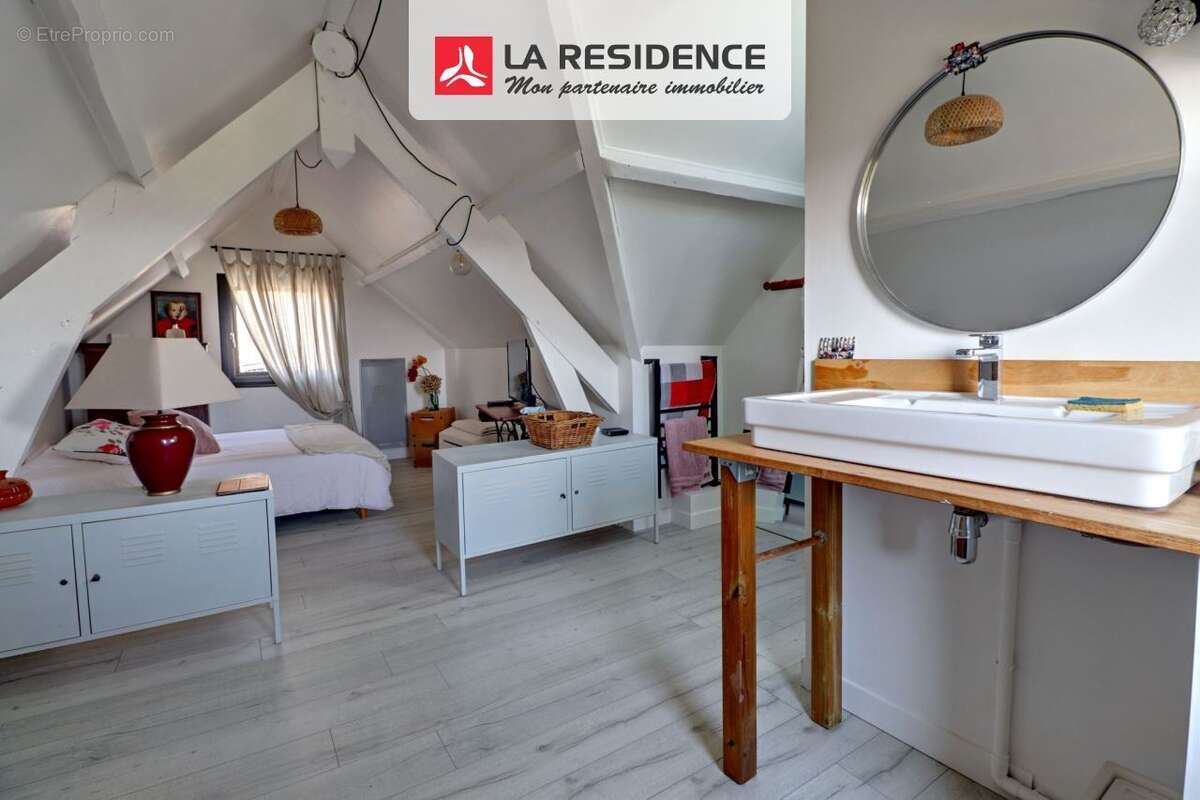 Maison 113 m² à Vaureal  - photo 9