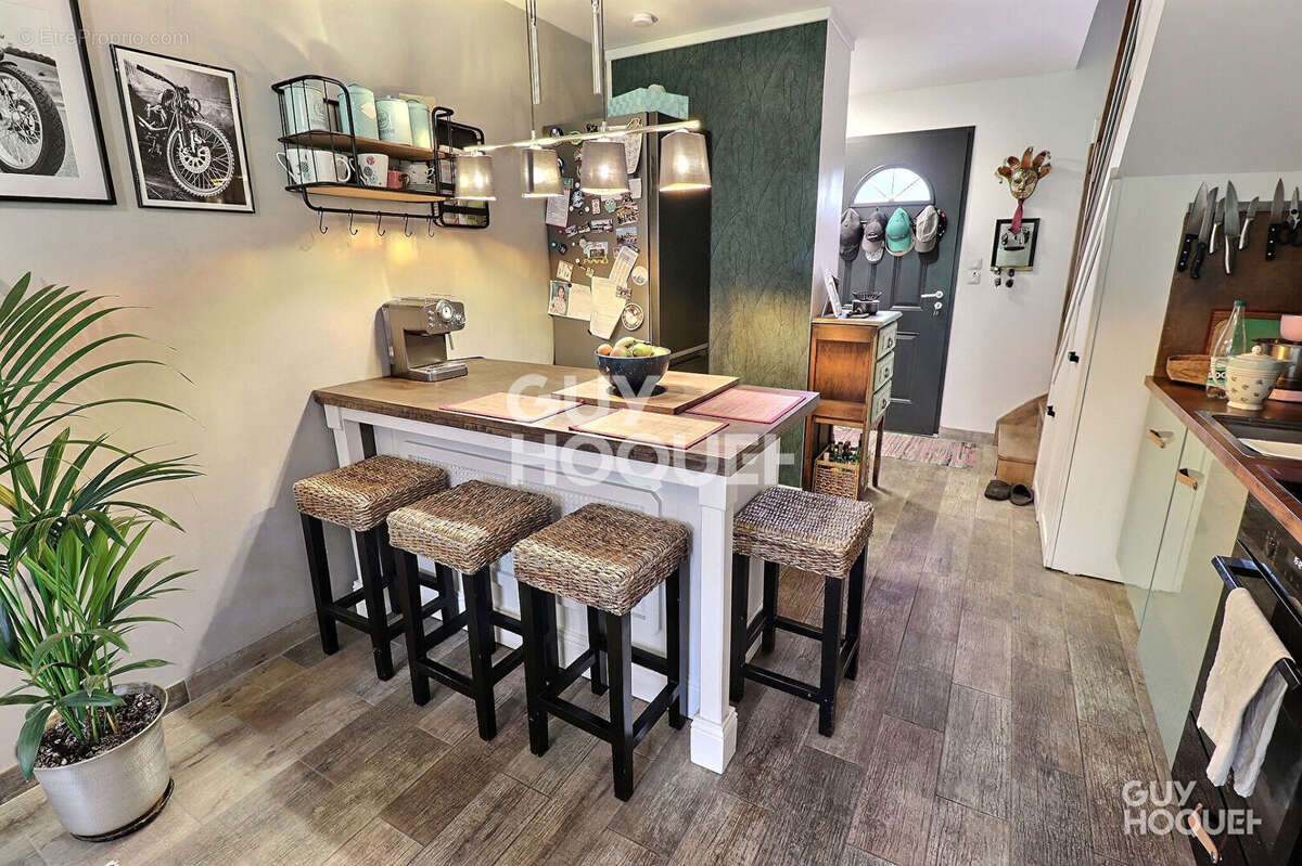 Maison à SAINT-MICHEL-SUR-ORGE