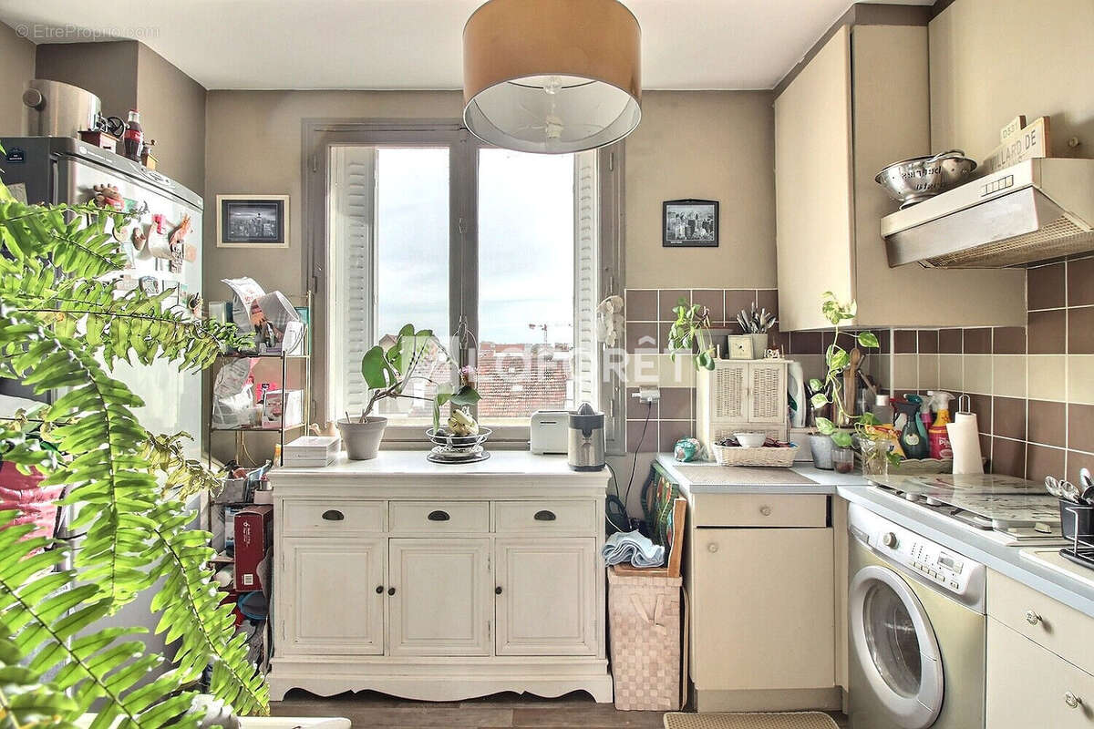 Appartement à BOIS-COLOMBES