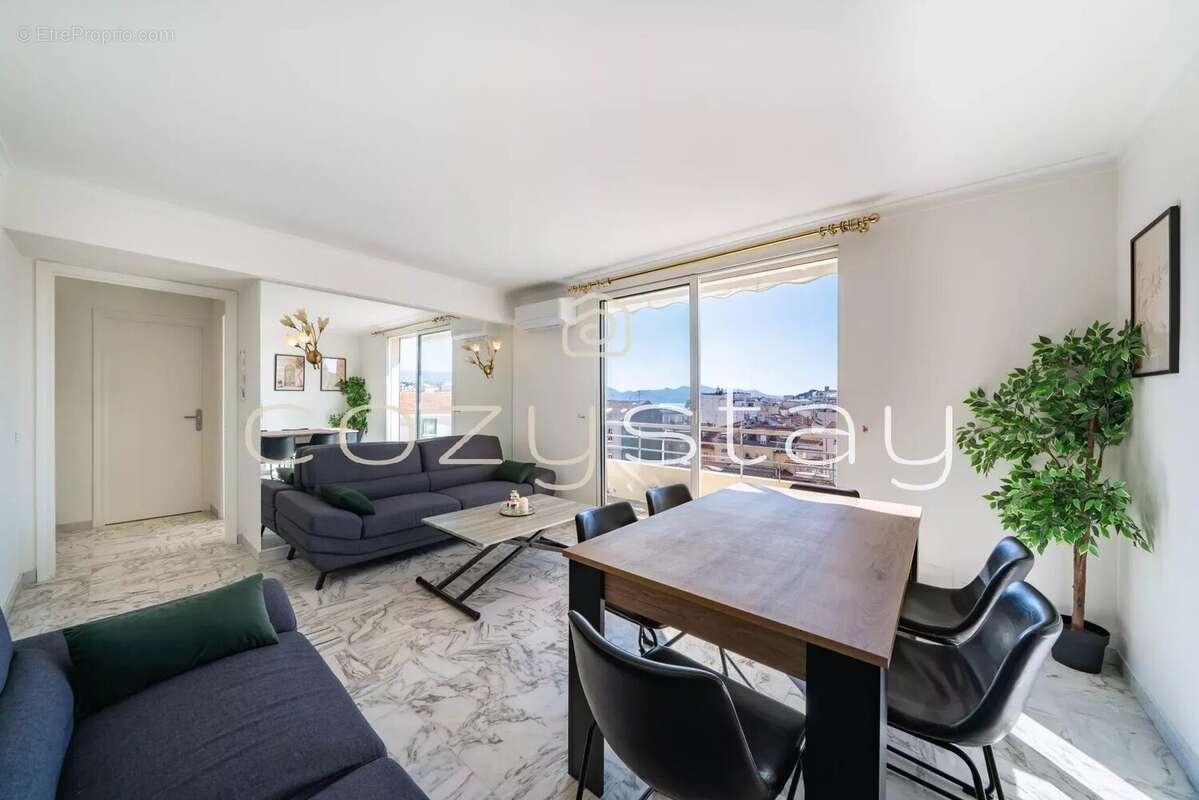 Appartement à CANNES