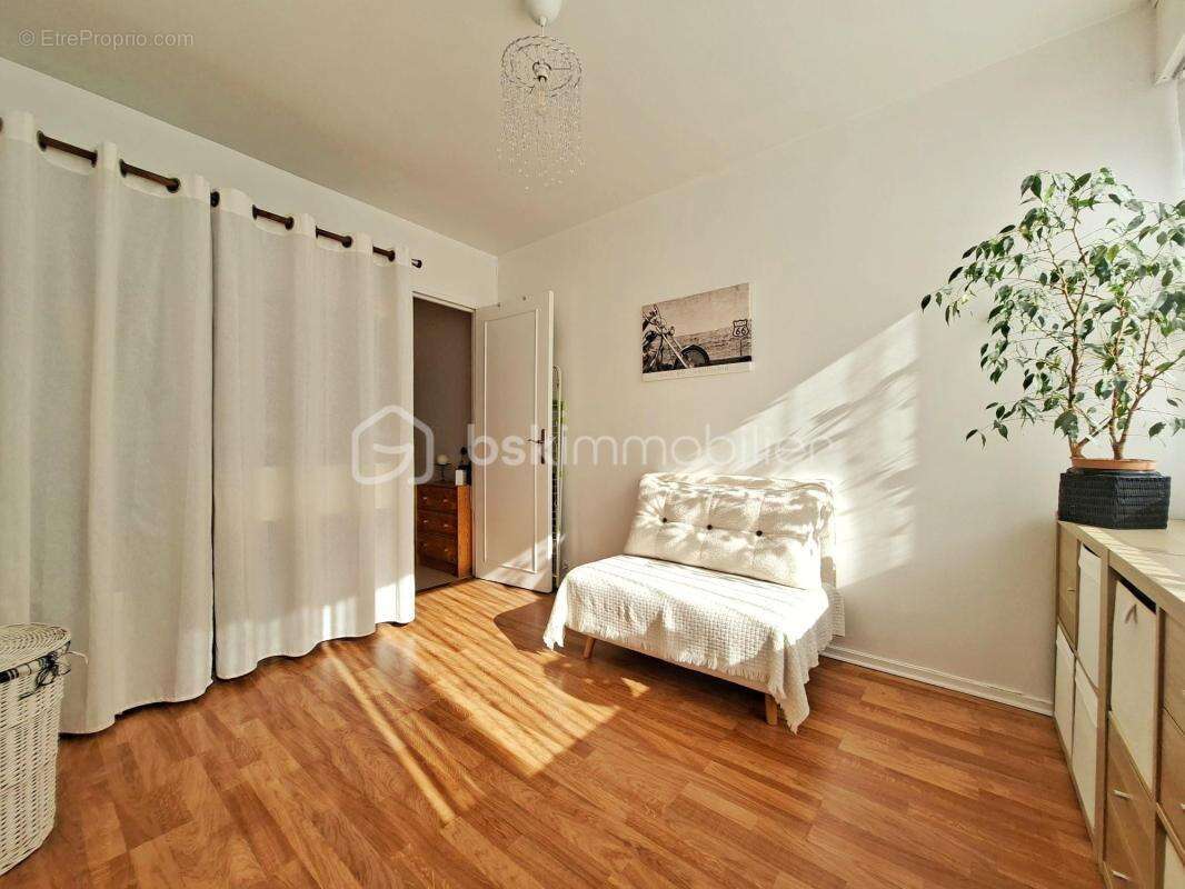 Appartement à BOUGIVAL