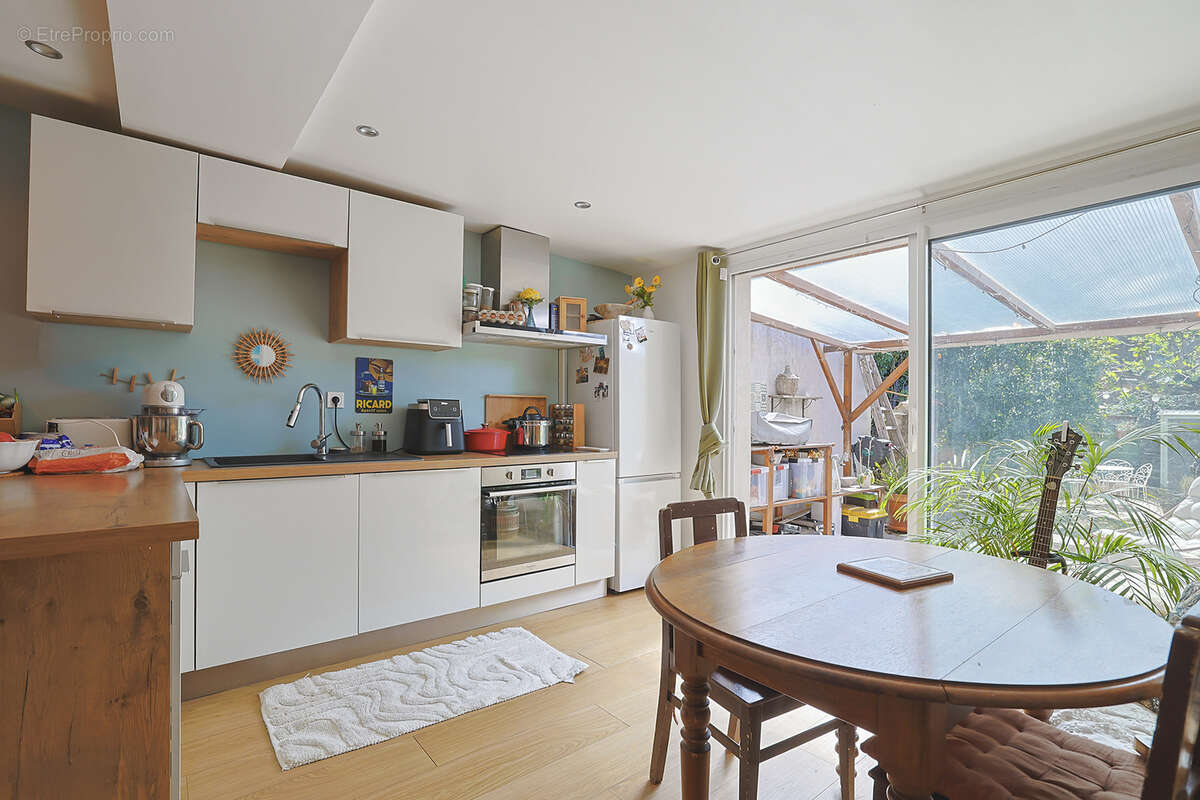 Appartement à PUGET-VILLE