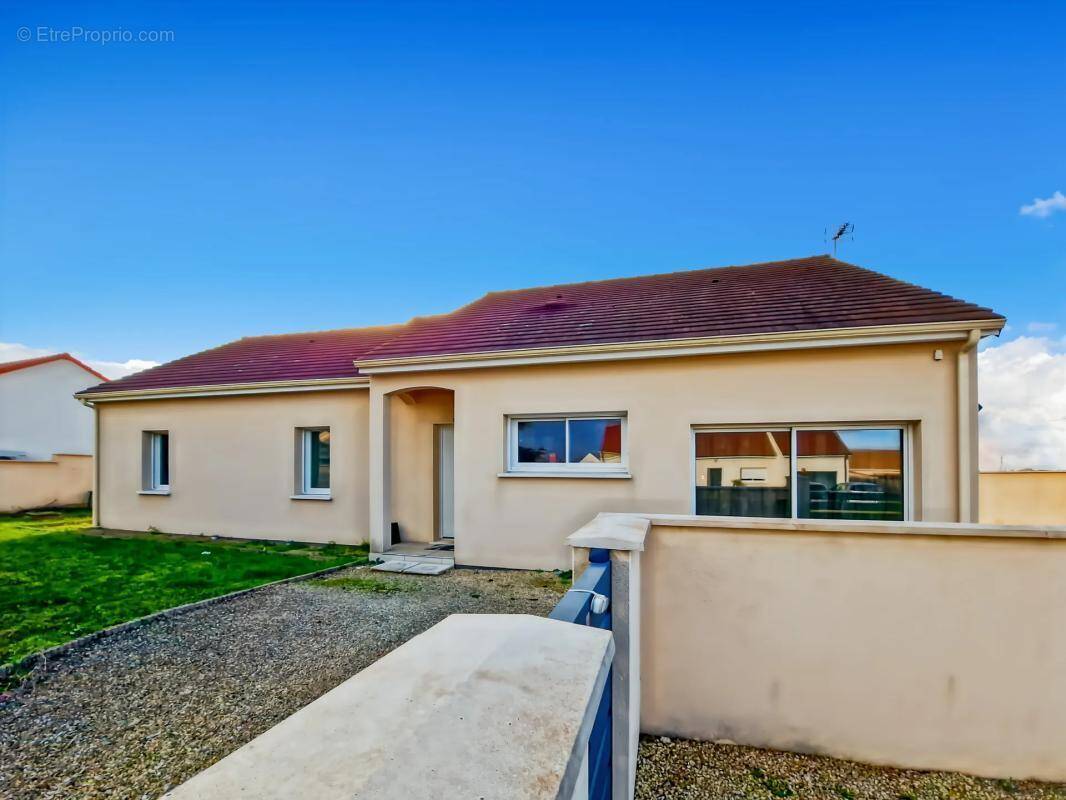 Maison à CHATELLERAULT