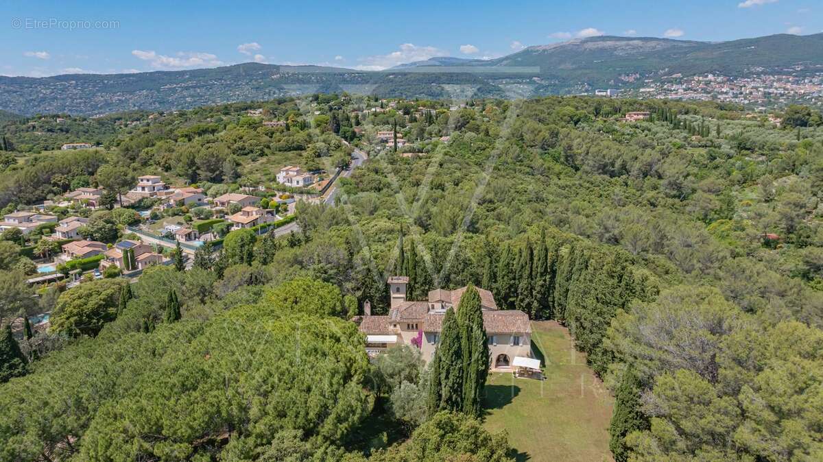 Maison à AURIBEAU-SUR-SIAGNE
