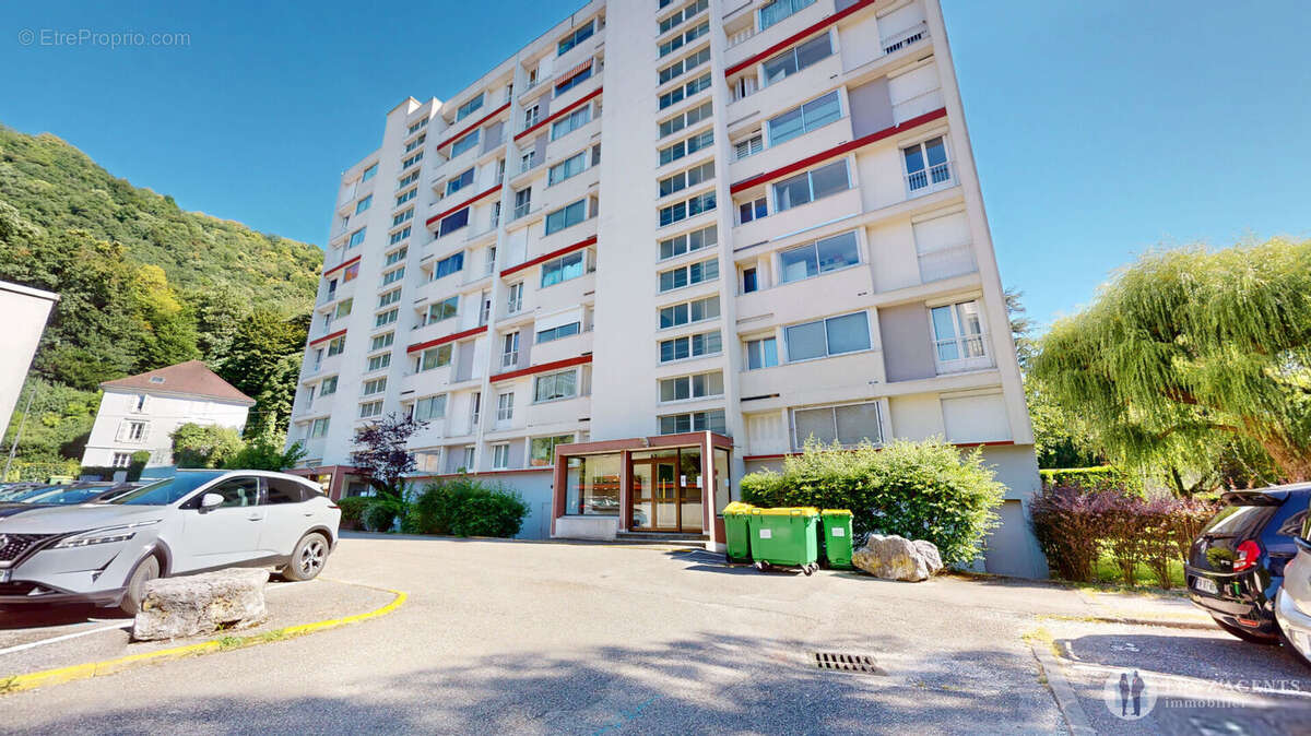 Appartement T3 de 64m2 avec balcon + cave + place de parking - photo 11