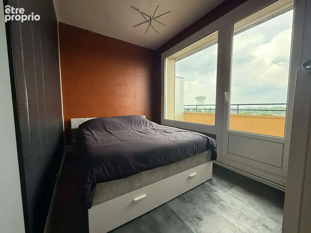 BETHUNE - Appartement T2 avec balcon en résidence sécurisée - photo 5