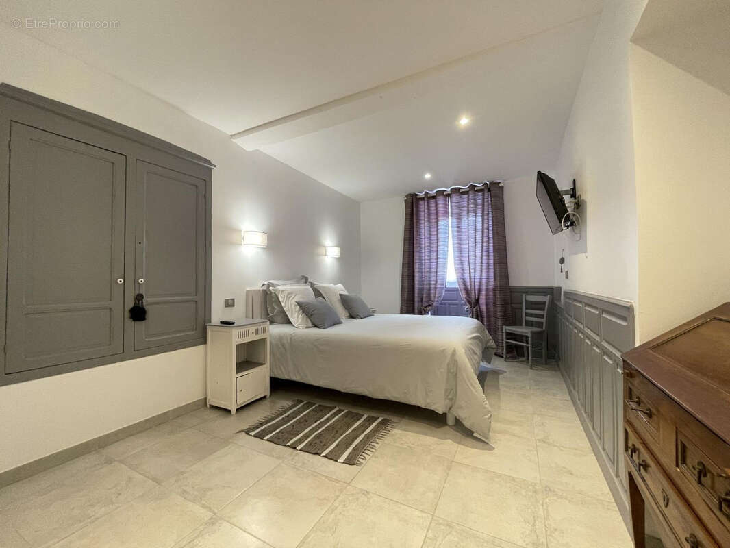 Maison à SAINT-PALAIS