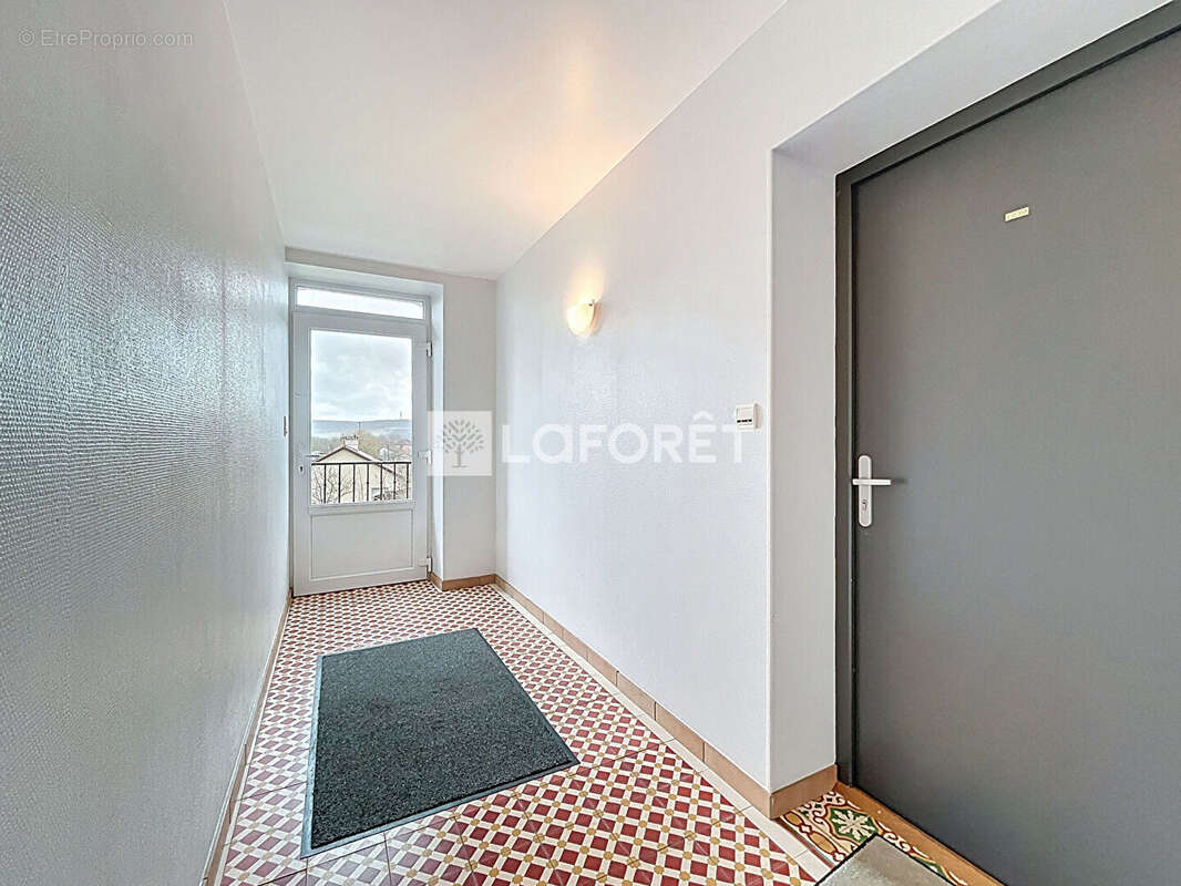 Appartement à NEUFCHATEAU