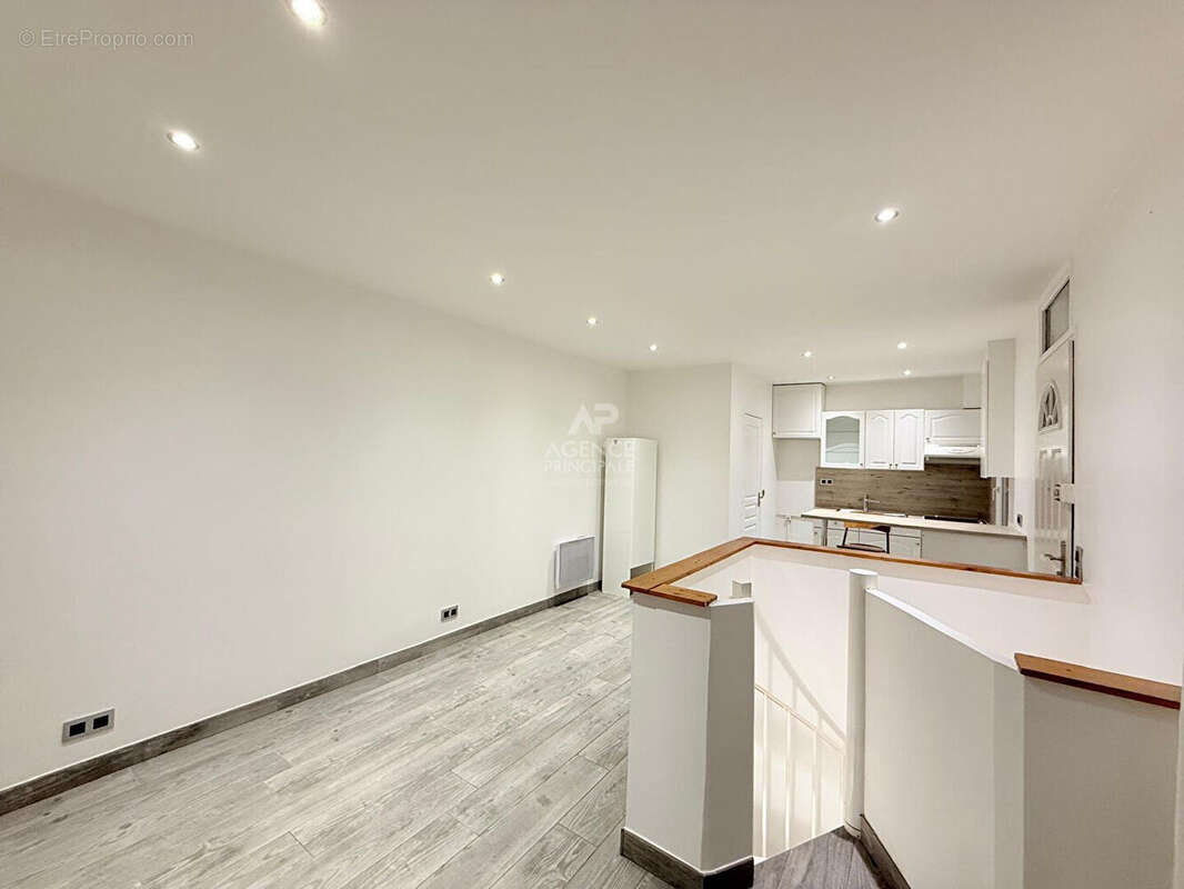 Appartement à CARRIERES-SUR-SEINE