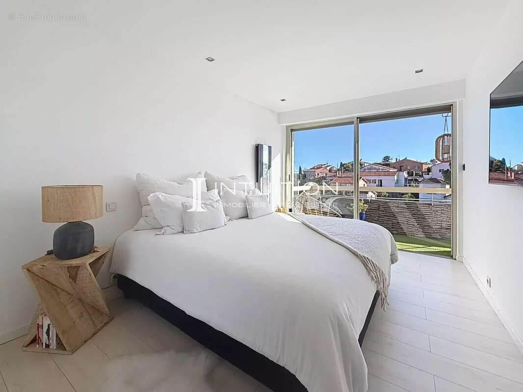 Appartement à LE CANNET