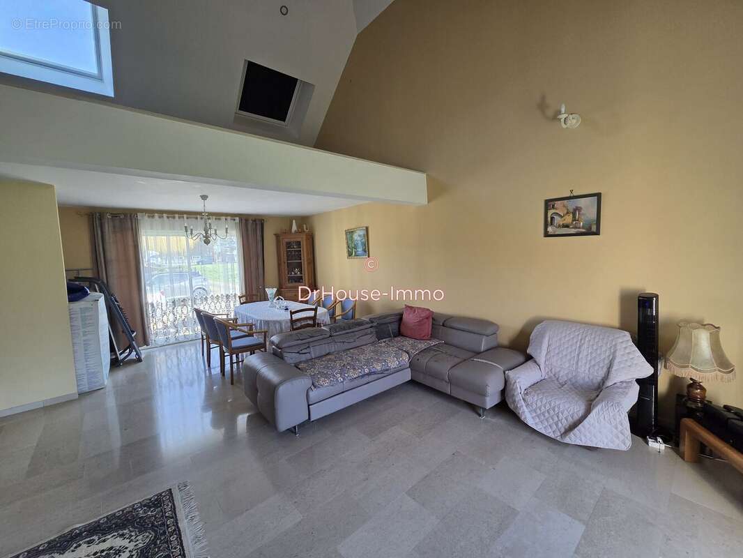 Maison à LUSIGNY-SUR-BARSE