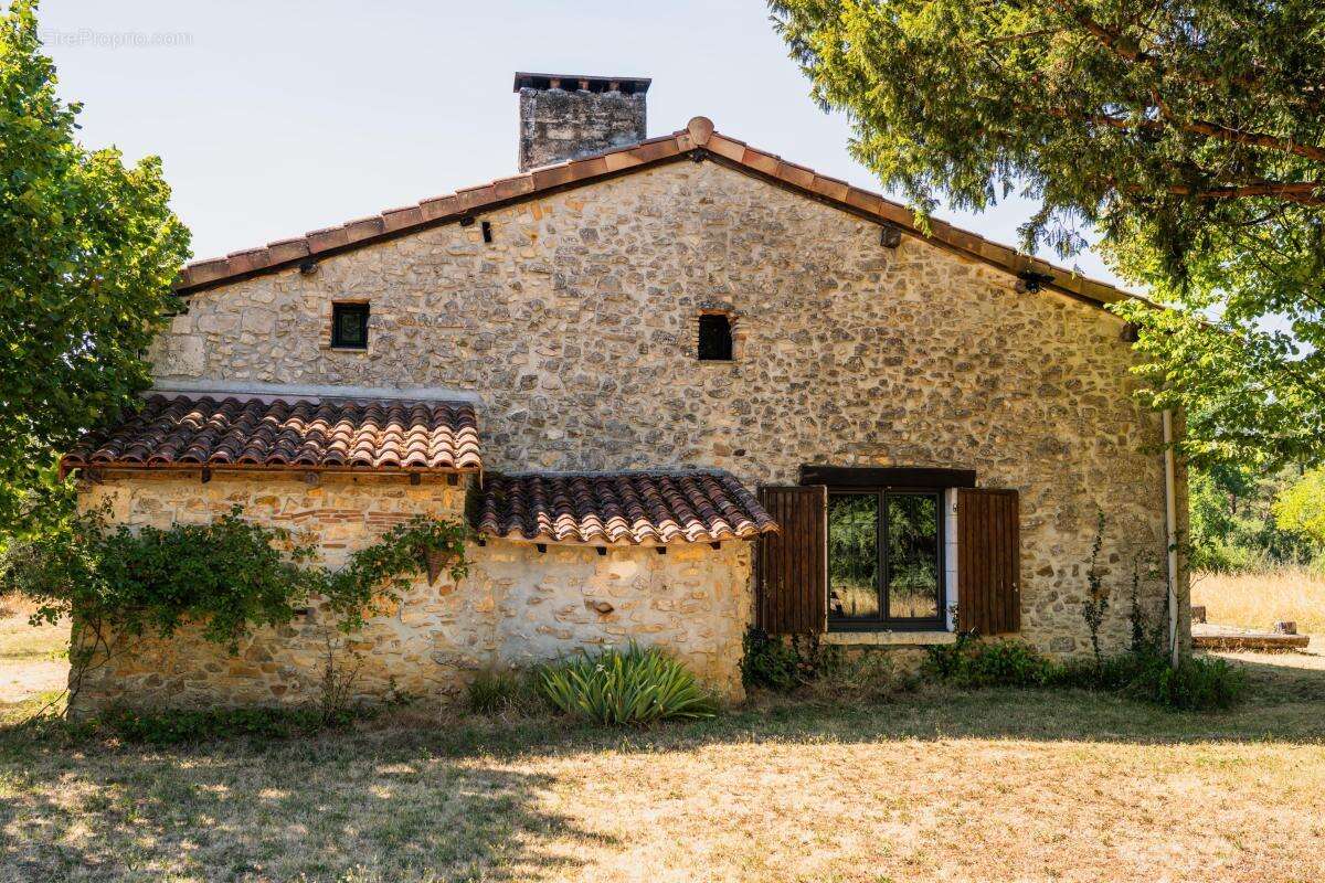 Maison 137 m² à Lussas-Et-Nontronneau  - photo 15