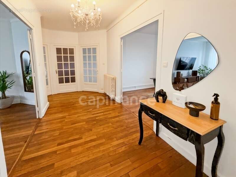 Appartement à MONTCEAU-LES-MINES