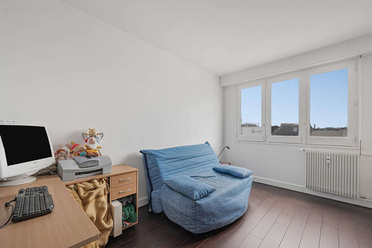 Appartement à PARIS-14E