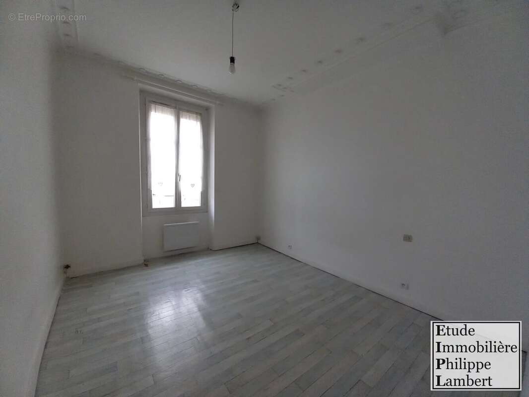 Appartement à CHARTRETTES