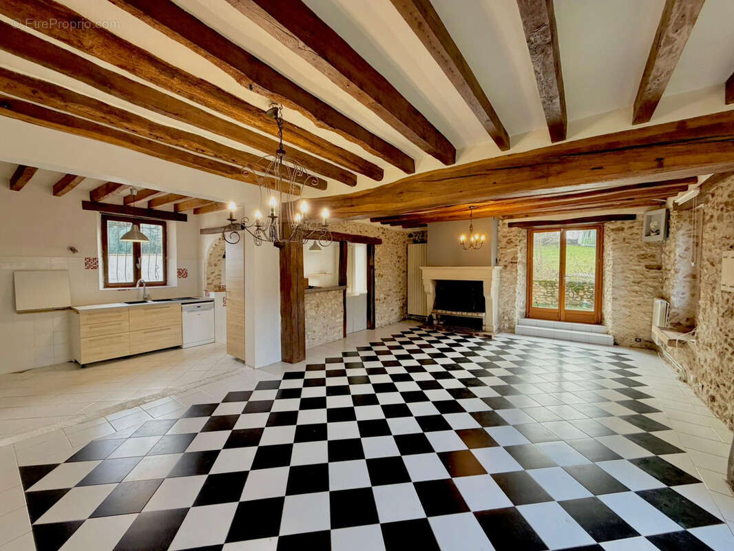 Maison à ROZAY-EN-BRIE