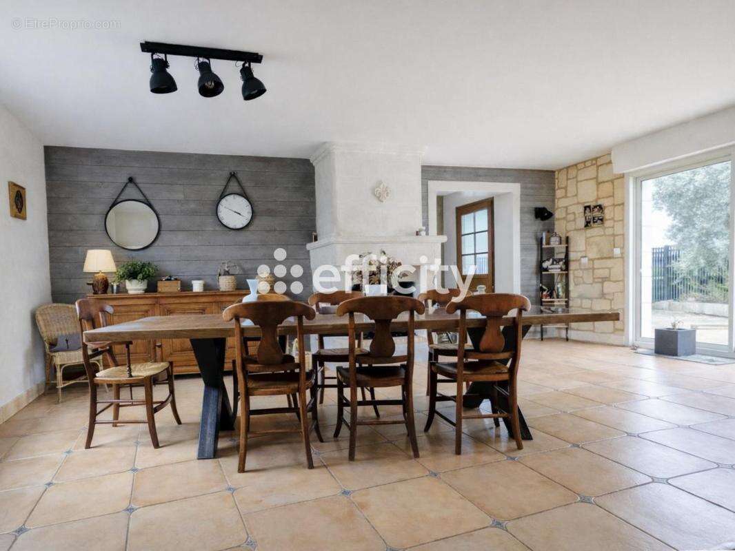 Maison à SAINT-LAURENT-EN-GATINES