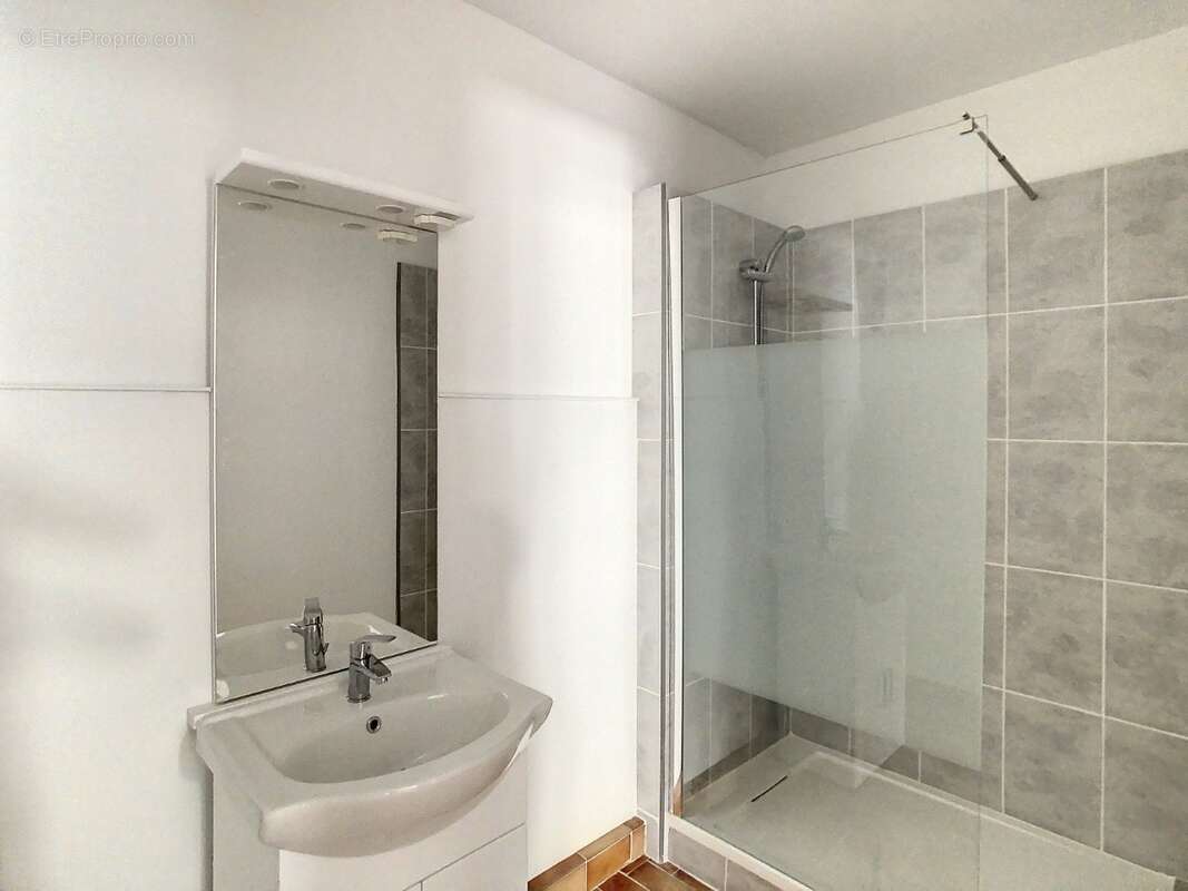 Appartement à MONTELIMAR