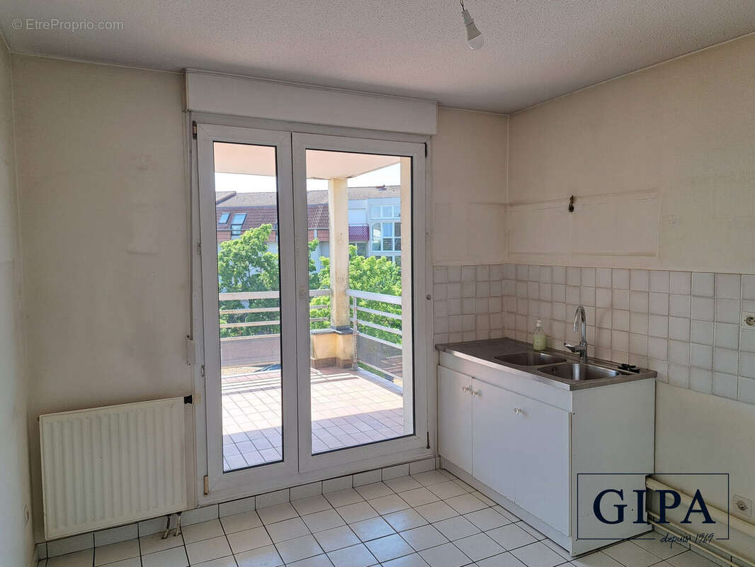 La cuisine indépendante - Appartement à OSTWALD