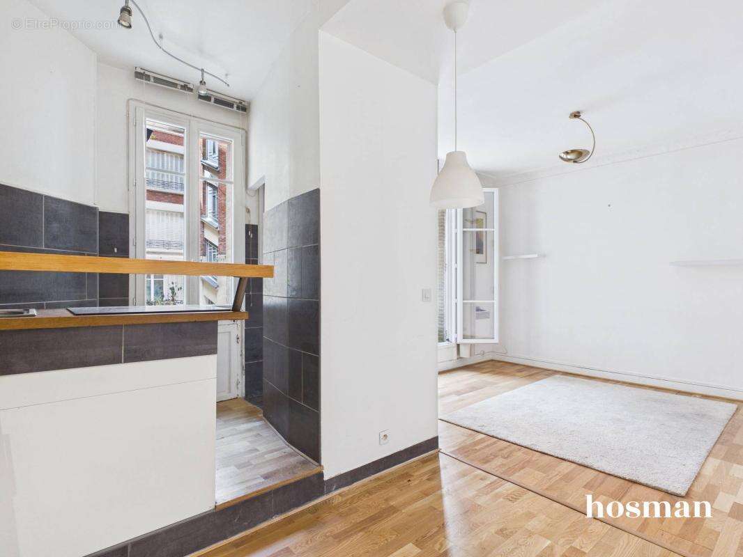 Au calme absolu ! Appartement 2 pièces de 44m² - Guy Môquet - Rue Lamarck, Paris - photo 4