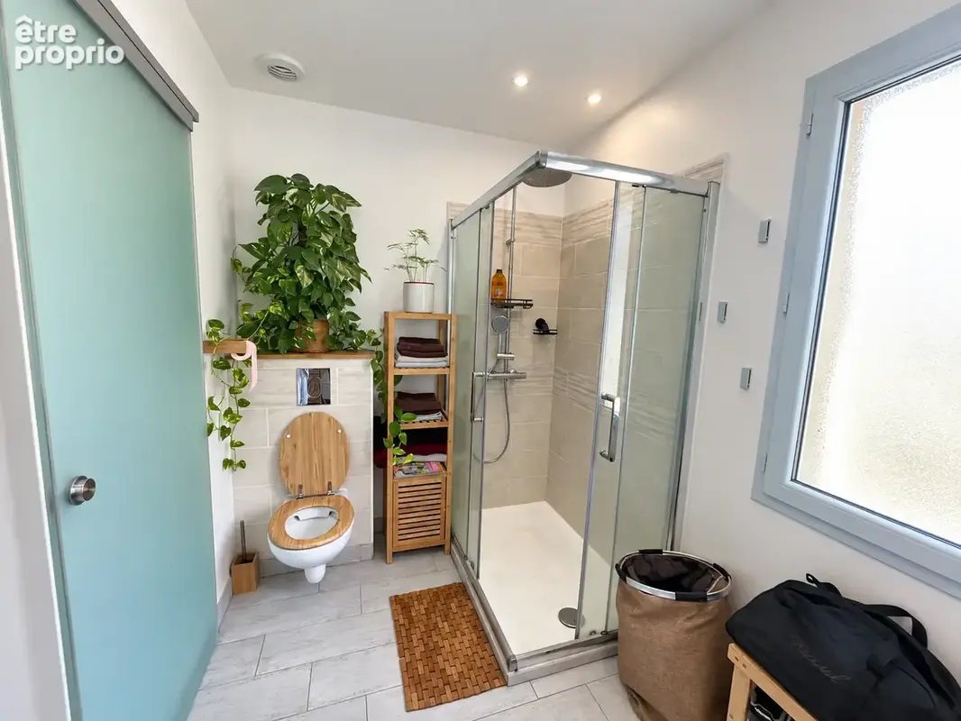 Villa de plain-pied de 2020   4 chambres, piscine et garage   DPE A - photo 7