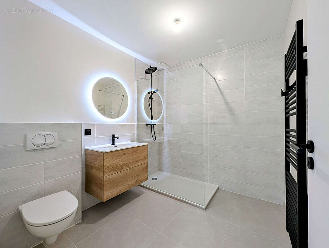 LOFT rénové  Aix Les Bains coeur de ville -  avec garages - photo 11